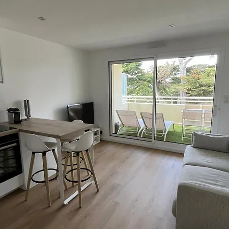 With Balcony And Pool In Apartment La Baule-Escoublac